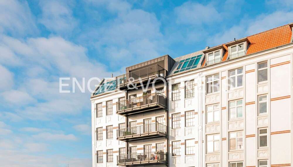 Thumbnail-Wohnung zum Kaufen in Hamburg 1.895.000,00 € 210 m²