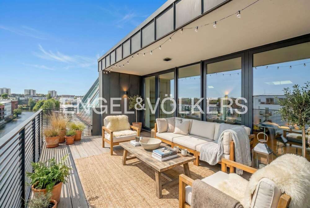 Thumbnail-Wohnung zum Kaufen in Hamburg 1.895.000,00 € 210 m²
