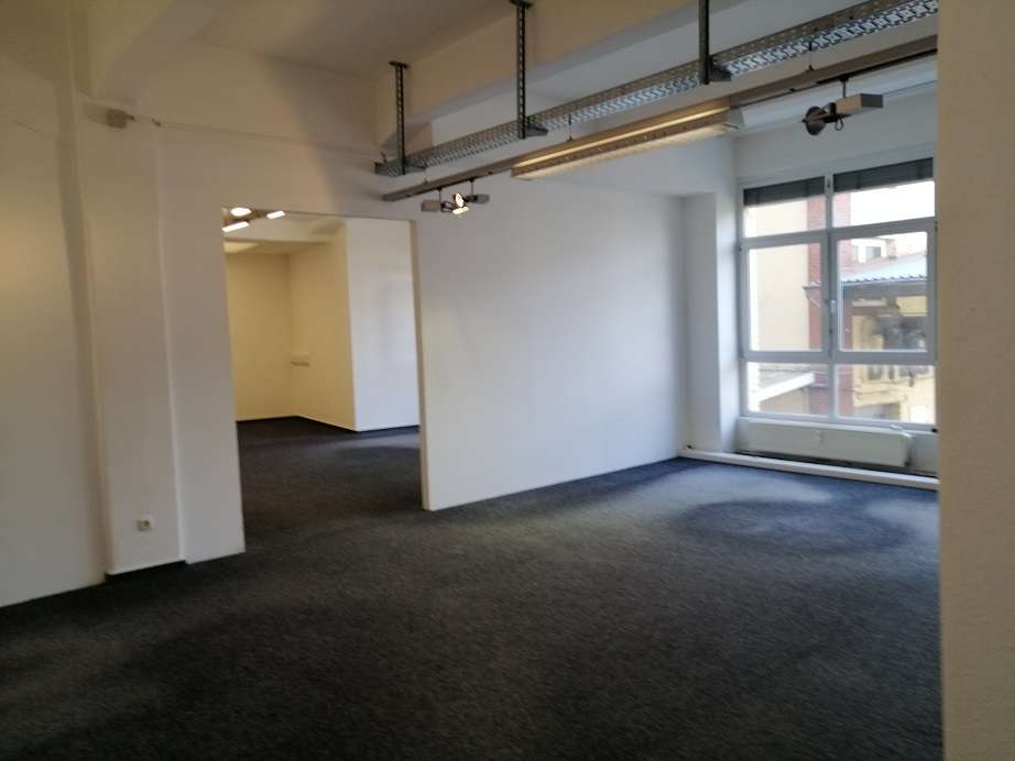 Thumbnail-Büro in Frankfurt am Main Rödelheim 2.700,00 € 200 m²