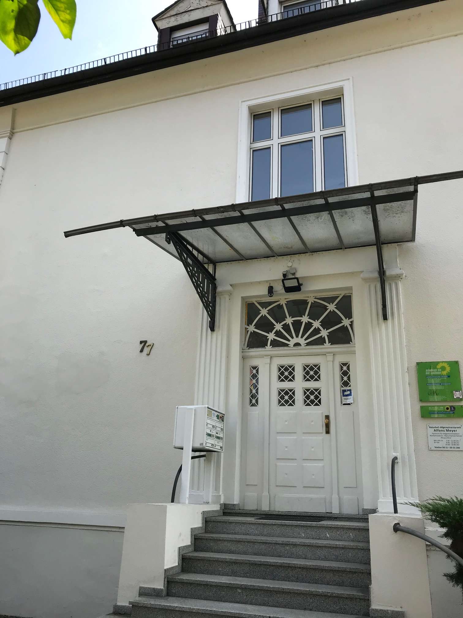 Thumbnail-Wohnung zum Mieten in Wiesbaden 2.375,00 € 190 m²