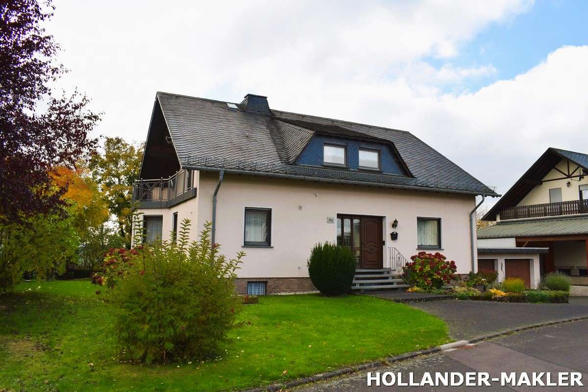 Thumbnail-Haus zum Kaufen in Peterswald-Löffelscheid 349.000,00 € 205 m²