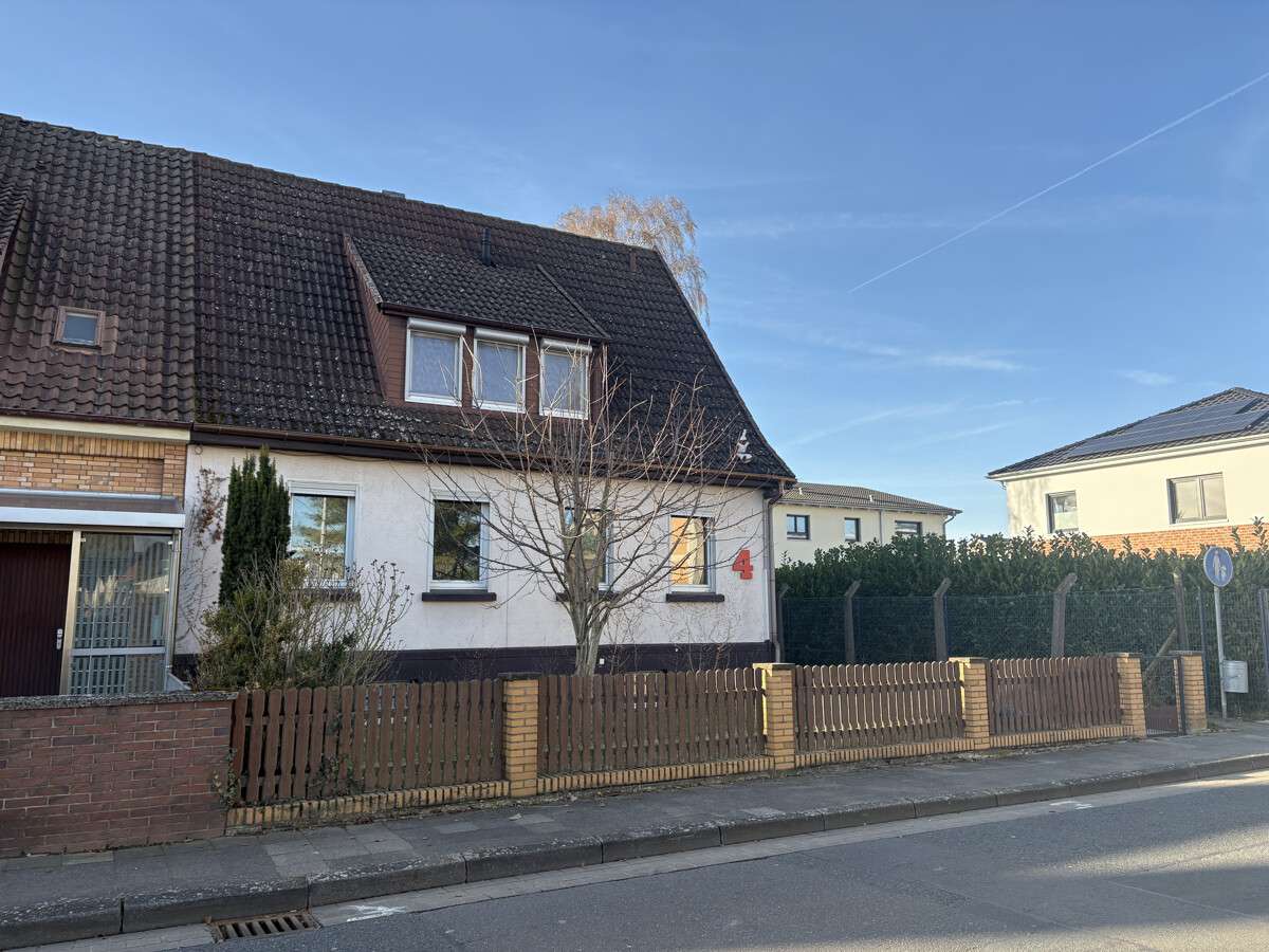 Thumbnail-Haus zum Kaufen in Sarstedt 380.000,00 € 160 m²