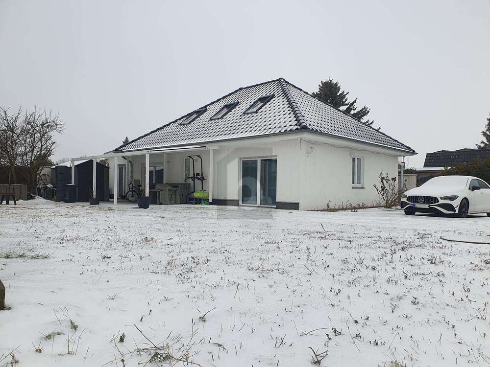 Thumbnail-Haus zum Mieten in Ahrensfelde 2.697,38 € 192 m²