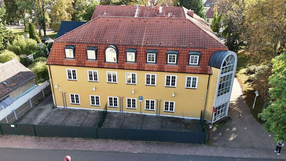 Thumbnail-Haus zum Kaufen in Markranstädt 2.800.000,00 € 1843 m²