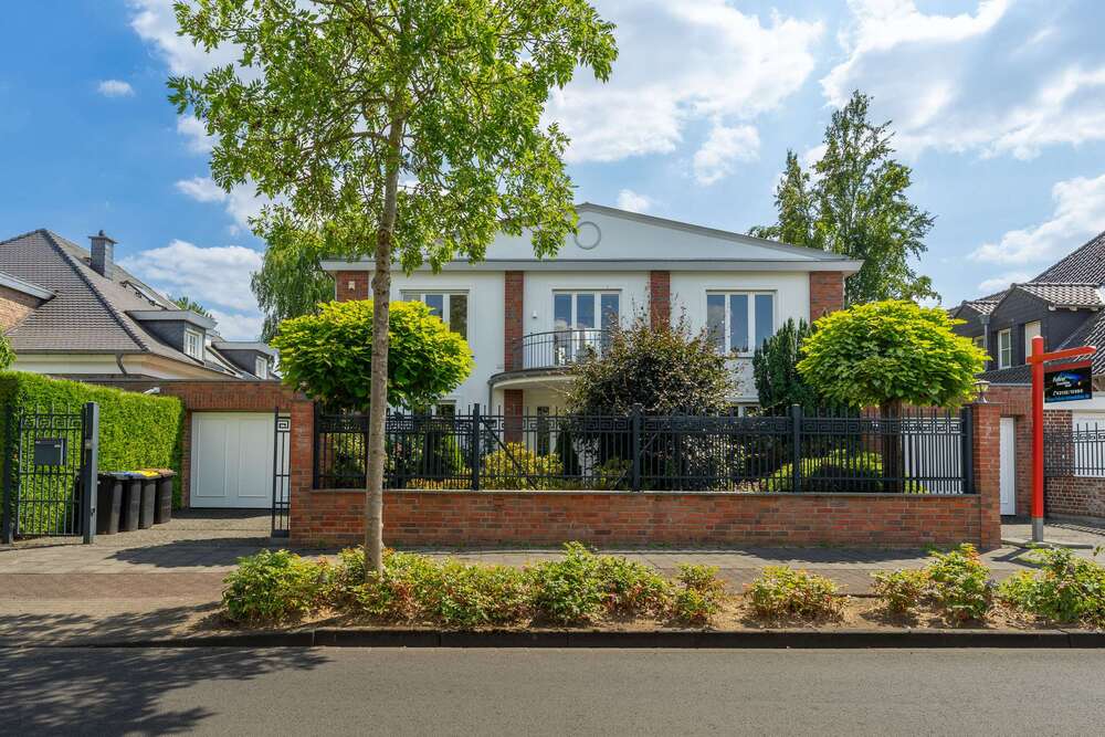 Thumbnail-Haus zum Mieten in Meerbusch 9.900,00 € 363 m²