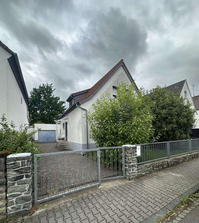 Thumbnail-Haus zum Kaufen in Mörfelden-Walldorf 595.000,00 € 210 m²