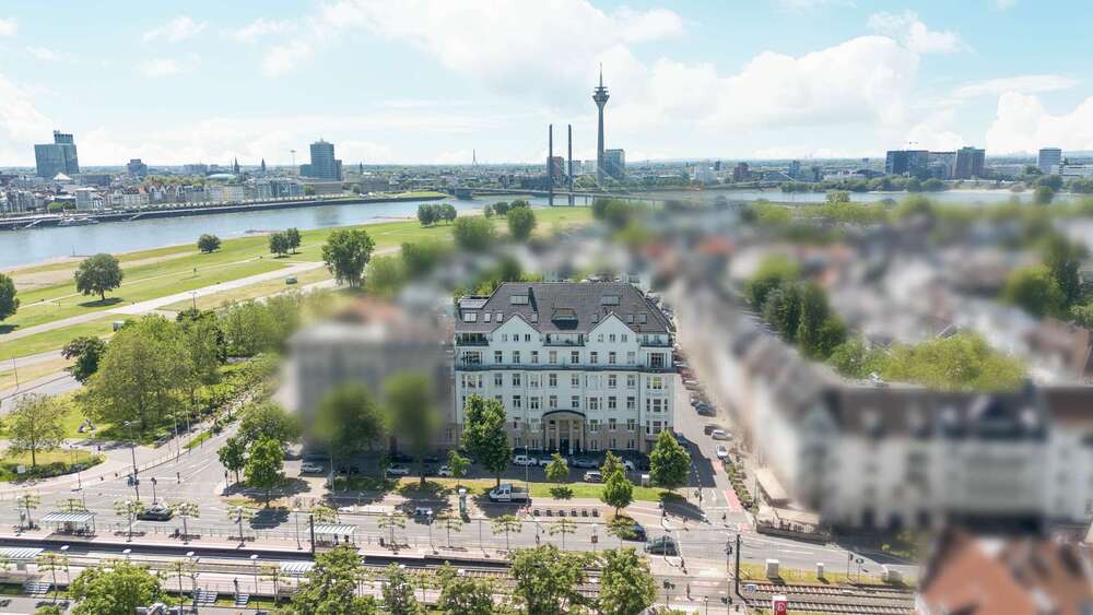 Thumbnail-Wohnung zum Kaufen in Düsseldorf 3.490.000,00 € 253 m²