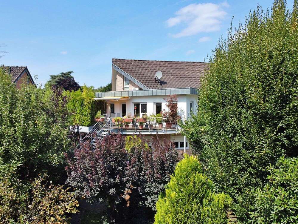 Thumbnail-Haus zum Kaufen in Korschenbroich 995.000,00 € 247 m²