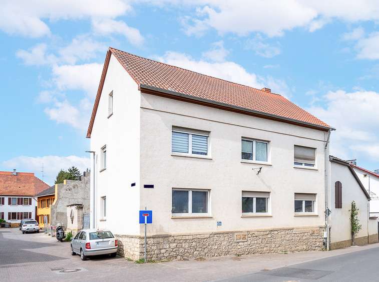 Thumbnail-Haus zum Kaufen in Bubenheim 279.000,00 € 175 m²