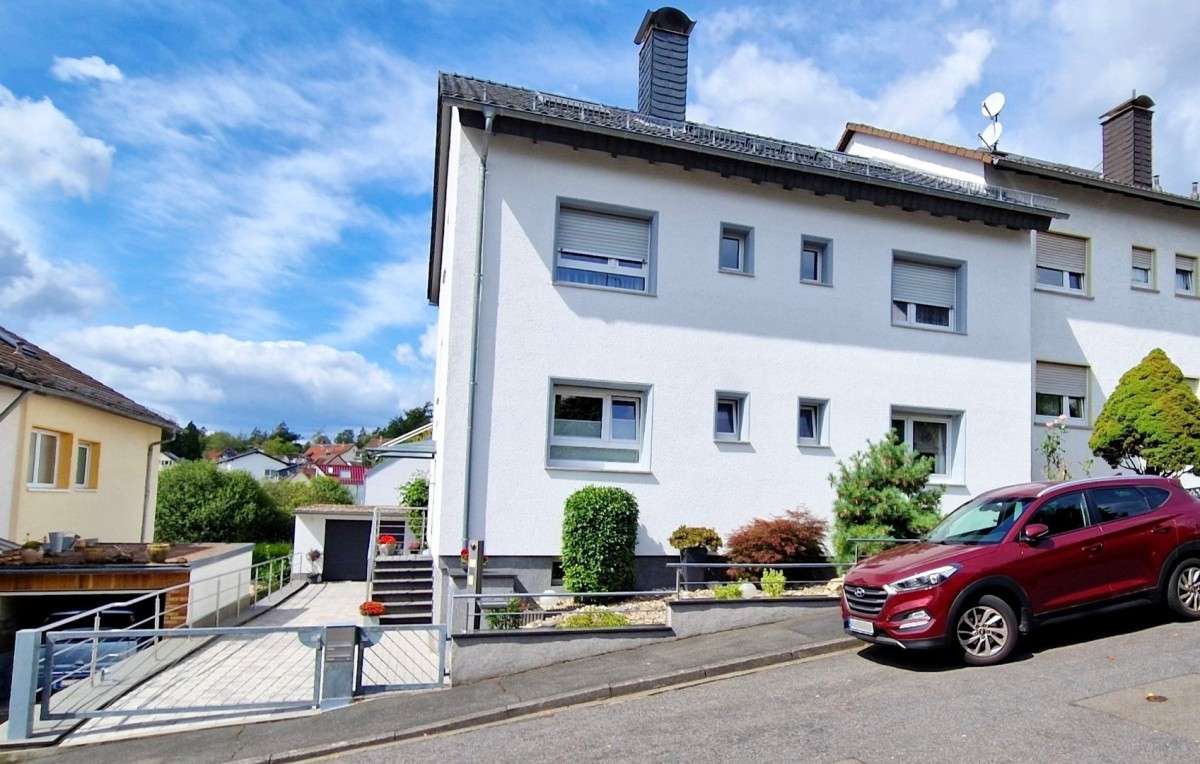 Thumbnail-Haus zum Kaufen in Wiesbaden (Rambach) 699.500,00 € 164 m²