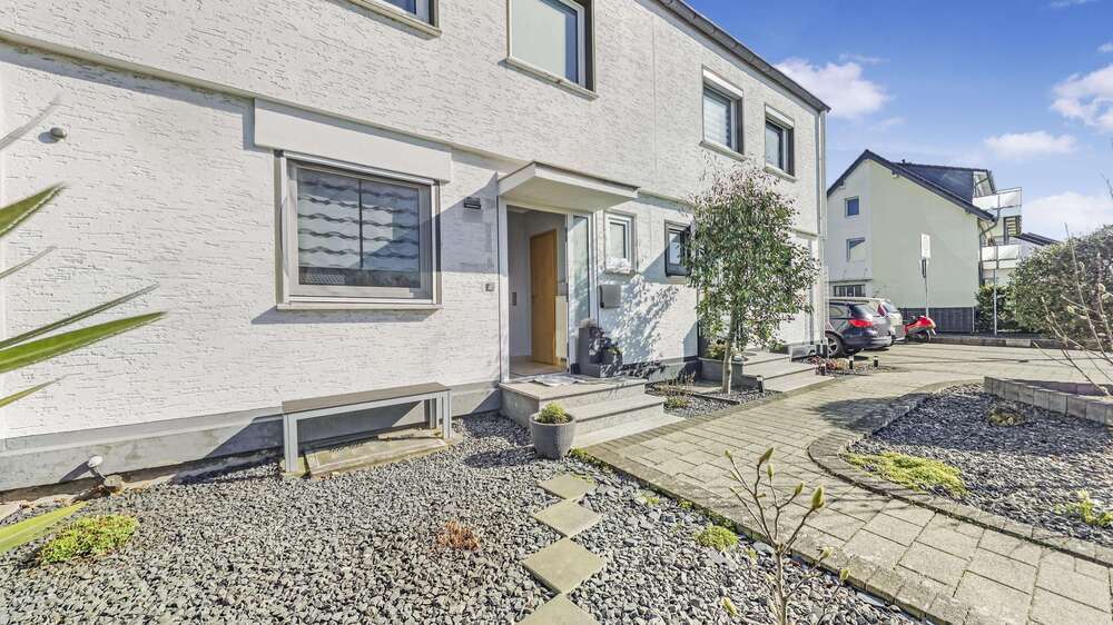 Thumbnail-Haus zum Kaufen in Niederkassel 475.000,00 € 123 m²