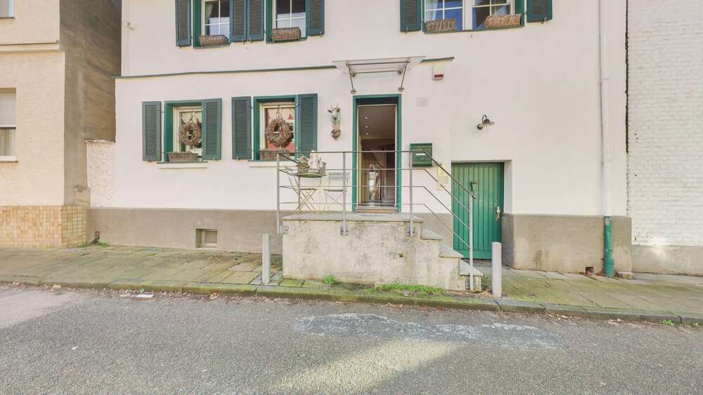 Thumbnail-Haus zum Kaufen in Köln 649.000,00 € 175 m²