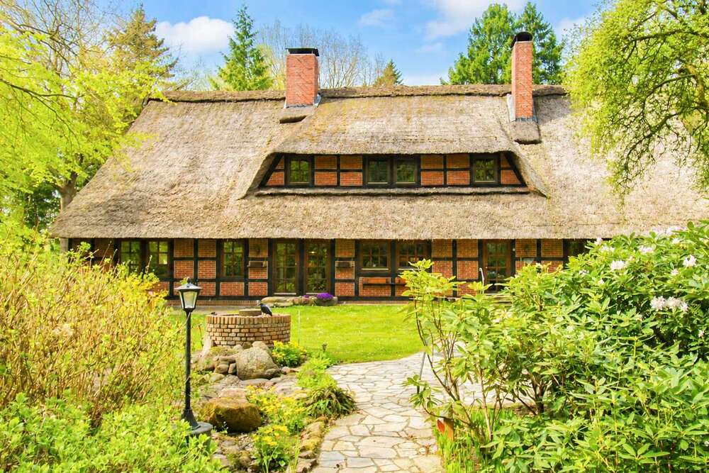 Thumbnail-Haus zum Kaufen in Gnarrenburg 385.000,00 € 258 m²
