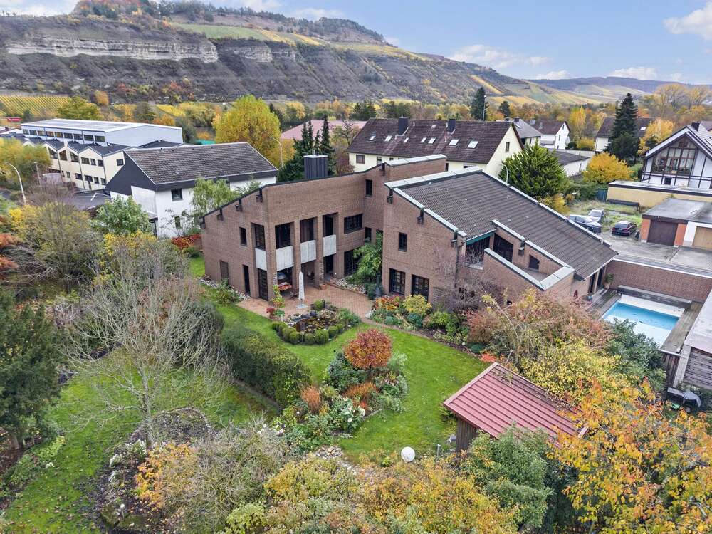 Thumbnail-Haus zum Kaufen in Zellingen 1.150.000,00 € 381 m²