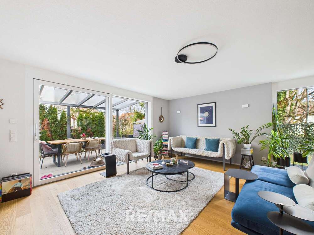 Thumbnail-Haus zum Kaufen in Weinstadt 870.000,00 € 195 m²