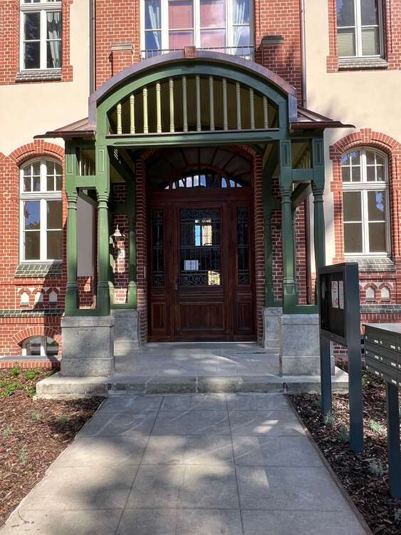 Thumbnail-Wohnung zum Mieten in Beelitz-Heilstätten 1.600,00 € 146.03 m²