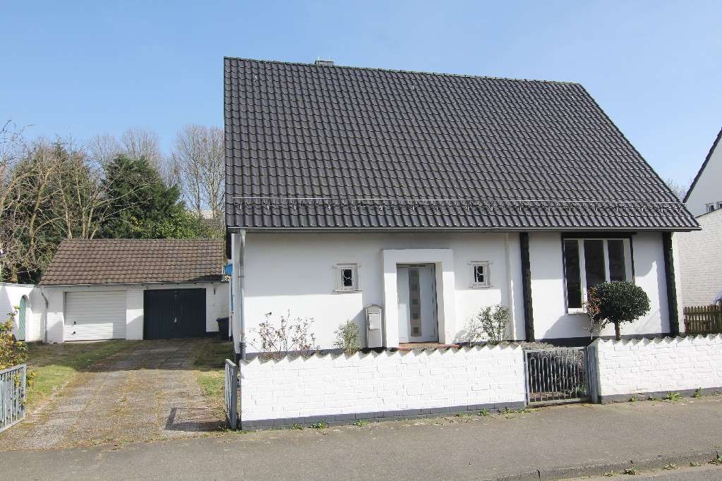 Thumbnail-Haus zum Kaufen in Düsseldorf 1.550.000,00 € 120 m²