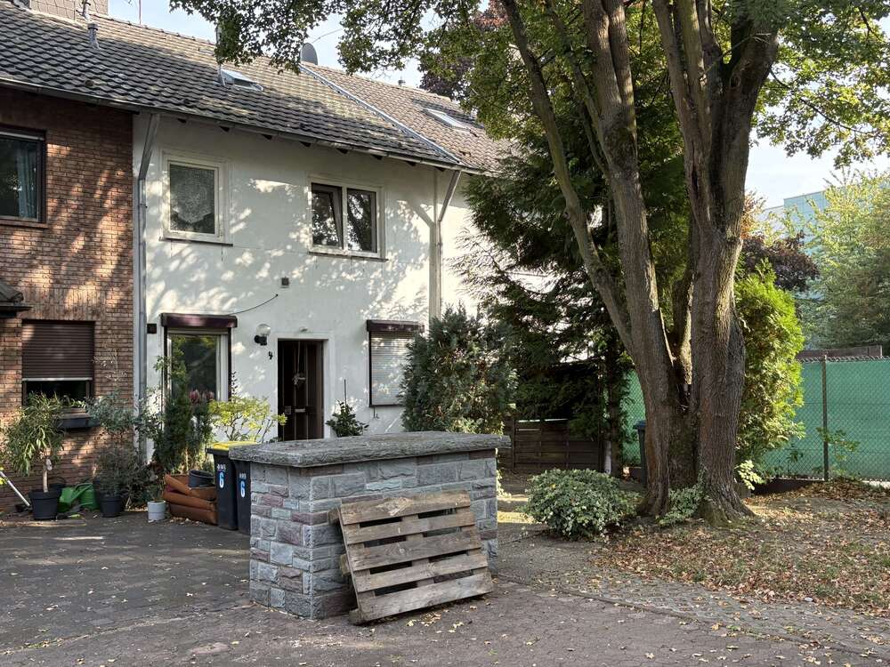 Thumbnail-Haus zum Kaufen in Köln 299.000,00 € 89 m²