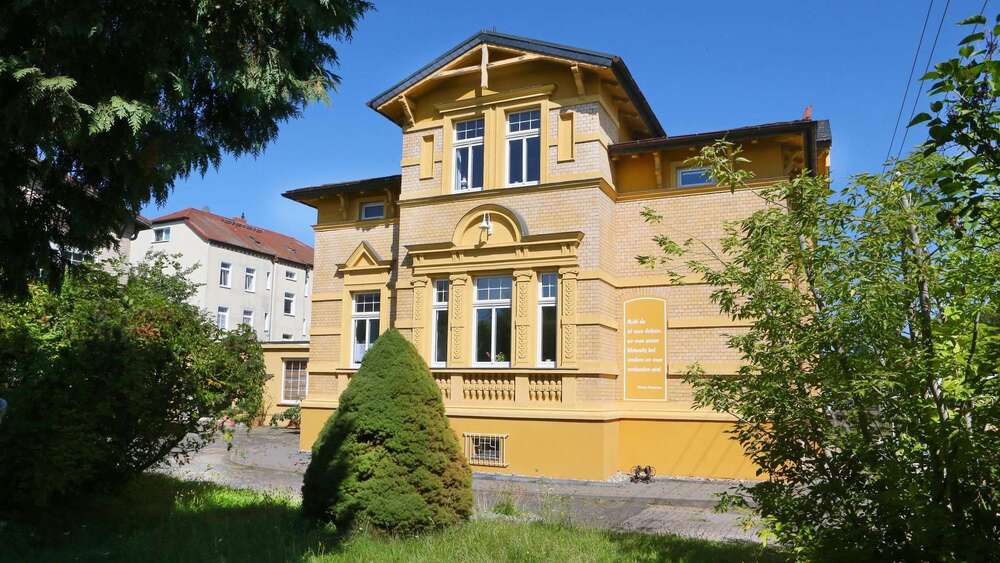 Thumbnail-Haus zum Kaufen in Teutschenthal (Bahnhof) 320.000,00 € 275 m²