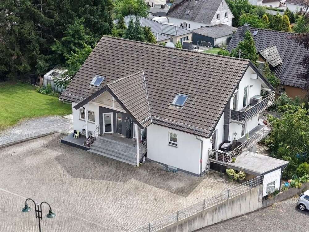 Thumbnail-Haus zum Kaufen in Ransbach-Baumbach 820.000,00 € 280 m²