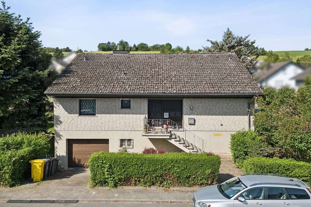 Thumbnail-Haus zum Kaufen in Niederneisen 269.000,00 € 195 m²