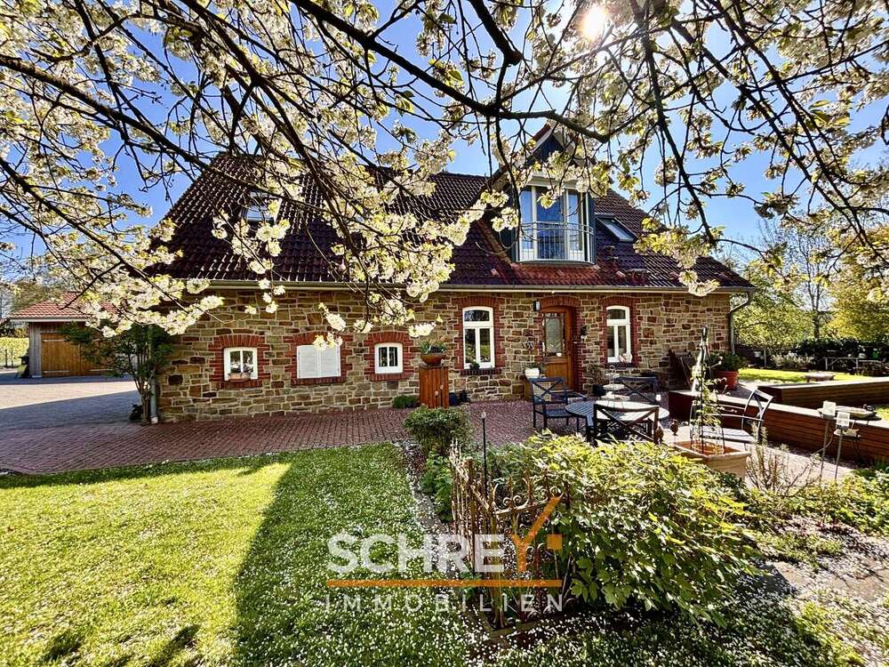 Thumbnail-Haus zum Kaufen in Neuenkirchen 589.000,00 € 229.23 m²