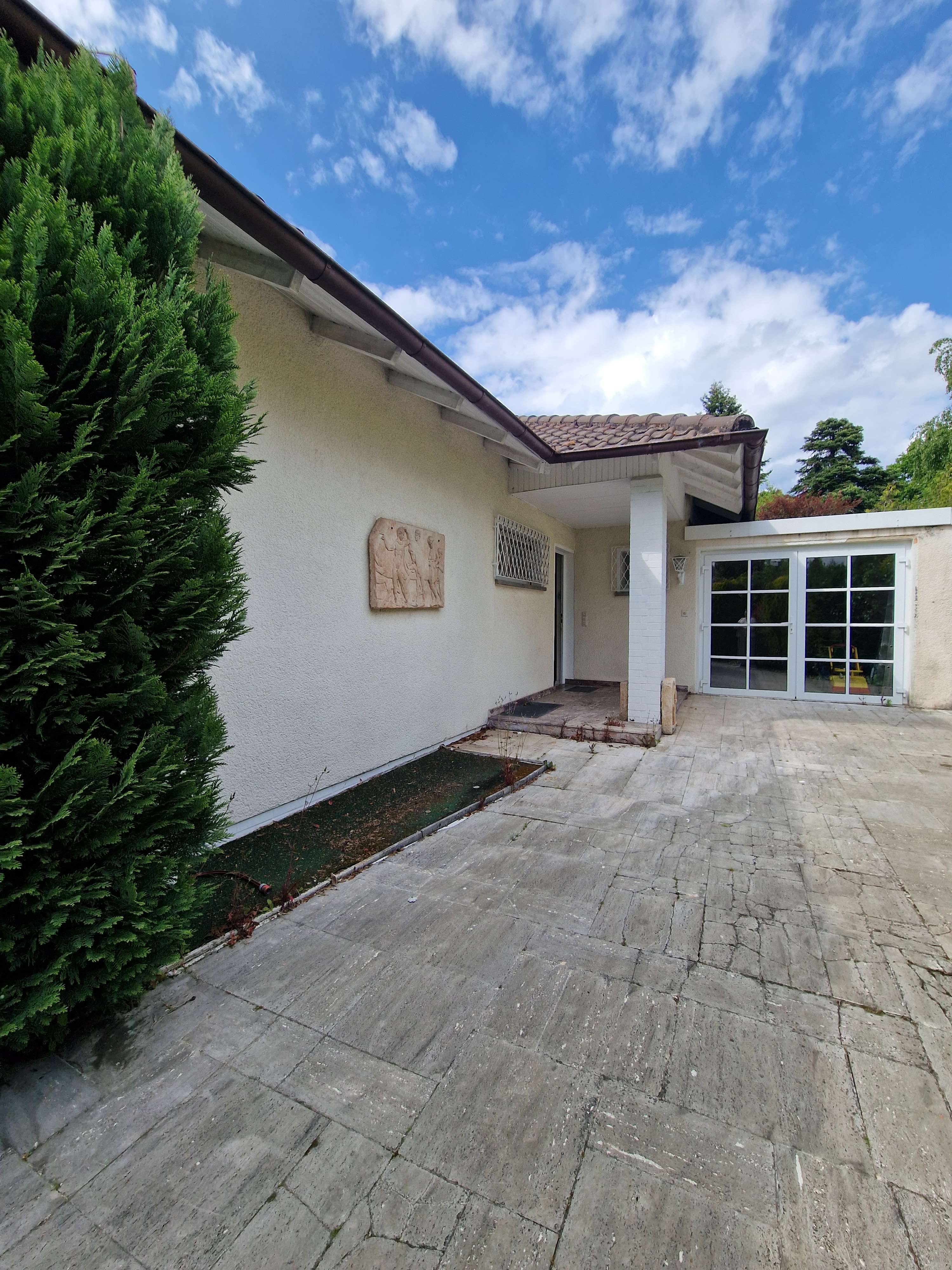 Thumbnail-Haus zum Kaufen in Dreieich-Götzenhain 1.135.000,00 € 200 m²