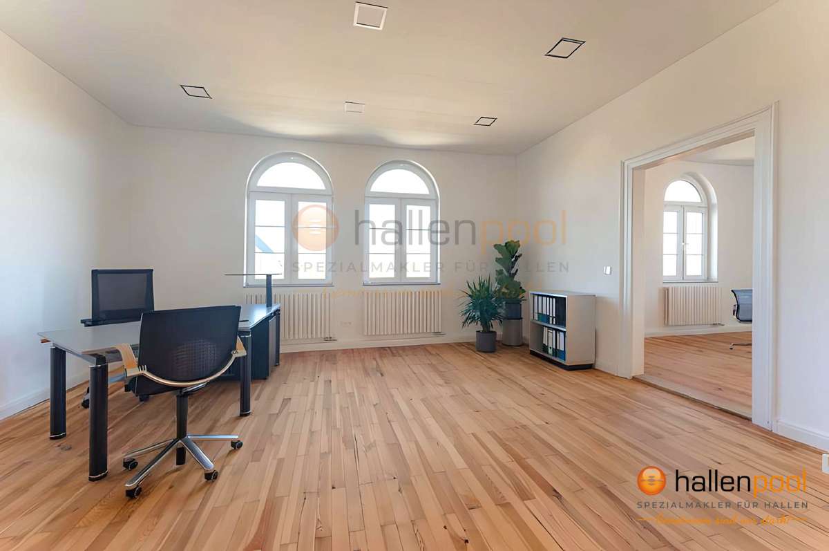 Thumbnail-Büro in Vilseck 1.542,37 € 114.8 m²