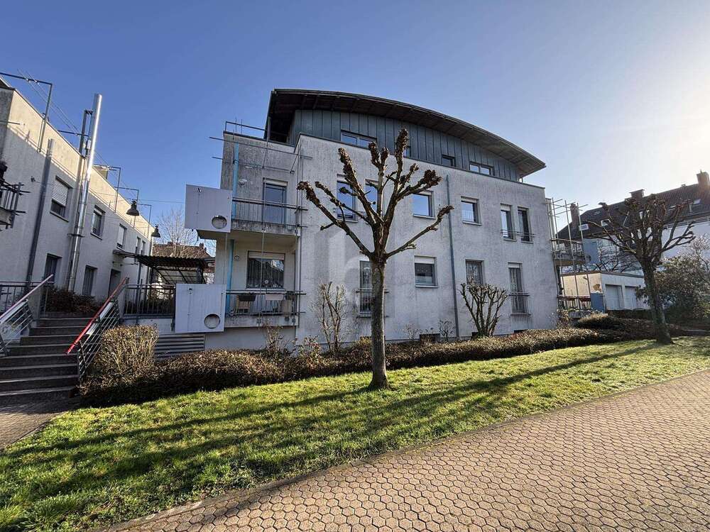 Thumbnail-Wohnung zum Kaufen in Saarbrücken 195.000,00 € 90 m²