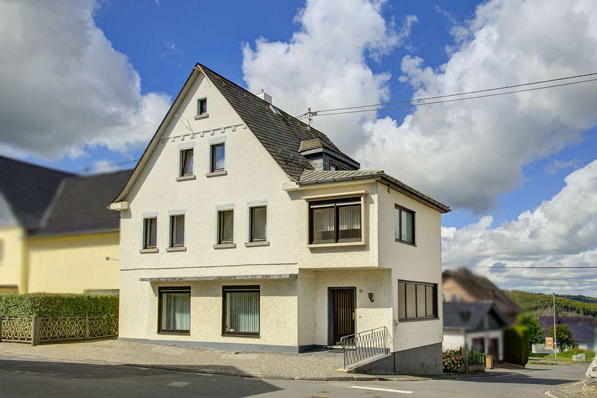 Thumbnail-Haus zum Kaufen in Unnau 175.000,00 € 180 m²