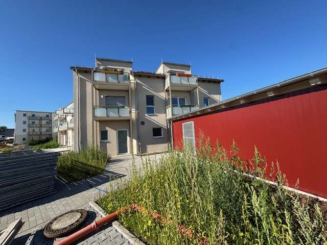 Thumbnail-Wohnung zum Mieten in Arnsdorf 675,00 € 45.89 m²