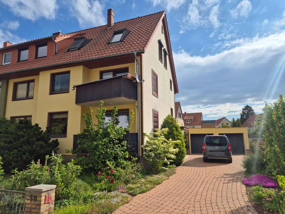 Thumbnail-Haus zum Kaufen in Springe 368.000,00 € 220 m²