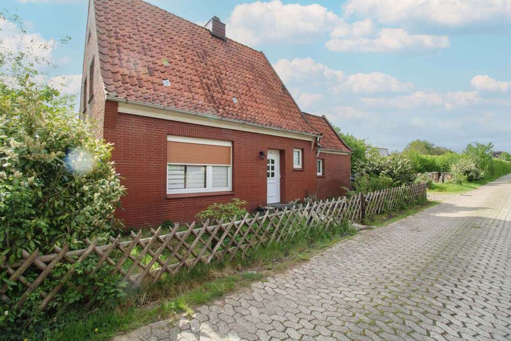 Thumbnail-Haus zum Kaufen in Hemmoor 59.000,00 € 90 m²