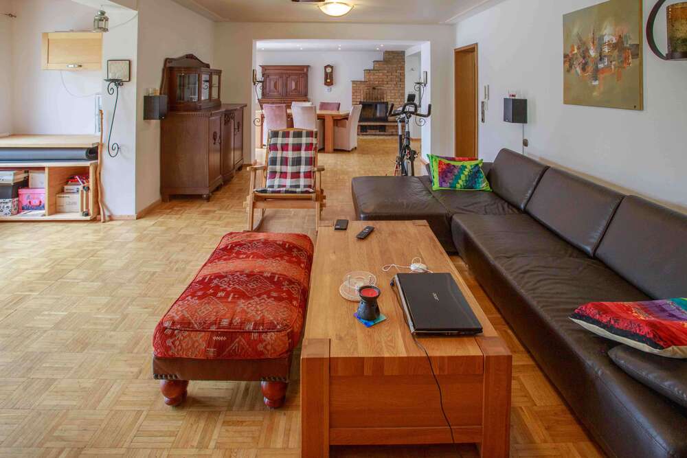 Thumbnail-Wohnung zum Kaufen in Burscheid 350.000,00 € 130 m²