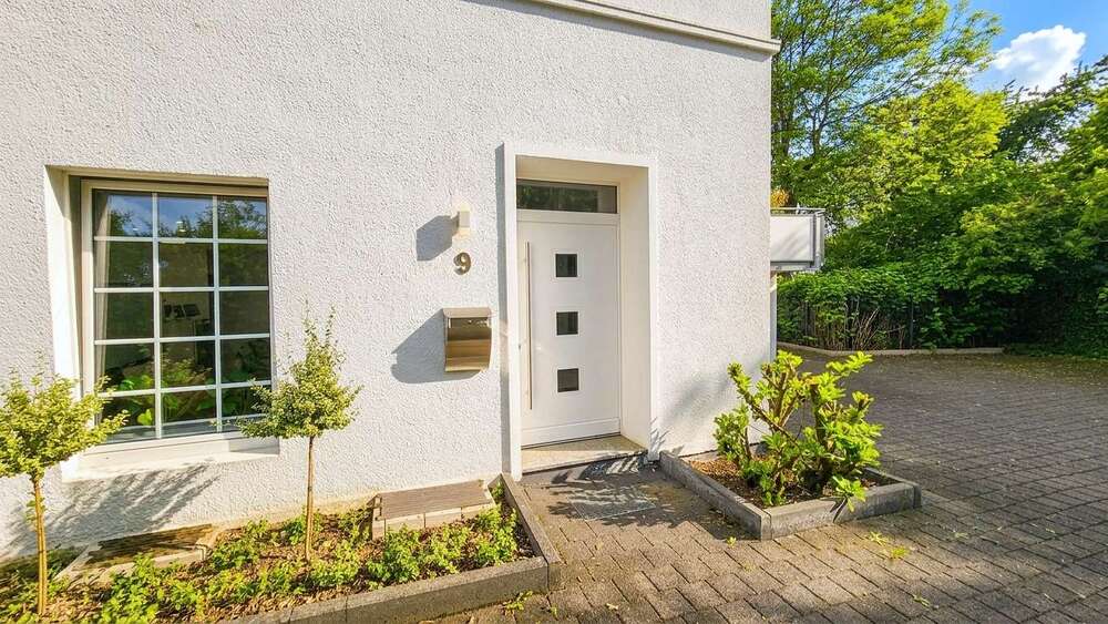 Thumbnail-Wohnung zum Mieten in Löhne Gohfeld 1.050,00 € 136 m²