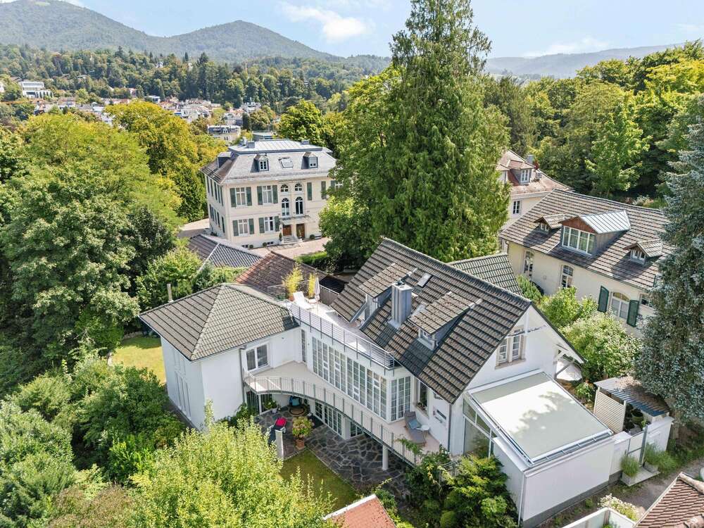 Thumbnail-Haus zum Kaufen in Baden-Baden 1.650.000,00 € 250 m²