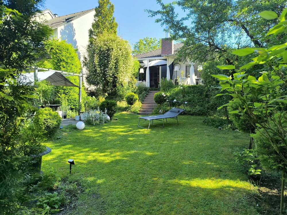 Thumbnail-Haus zum Kaufen in Bad Soden am Taunus Neuenhain 848.000,00 € 169 m²