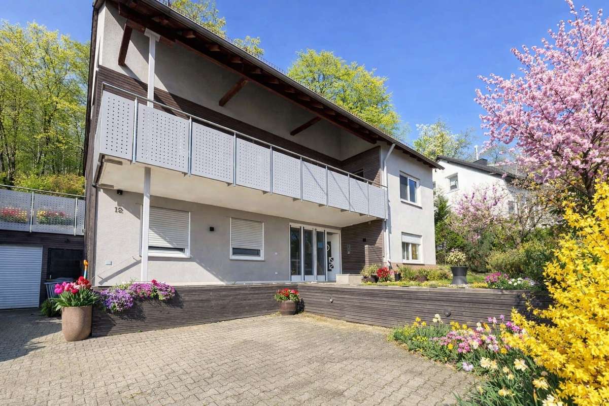 Thumbnail-Haus zum Kaufen in Wiesbaden 899.000,00 € 279.24 m²