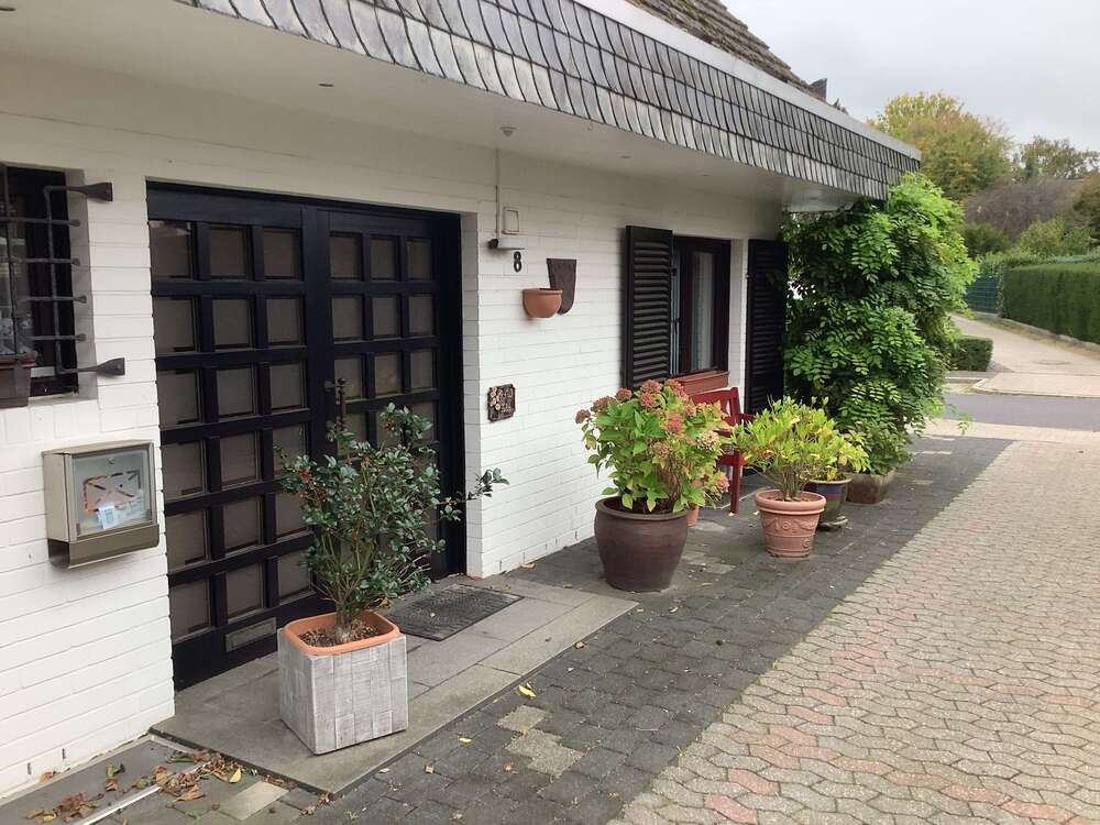 Thumbnail-Haus zum Kaufen in Krefeld-Traar 480.000,00 € 165 m²