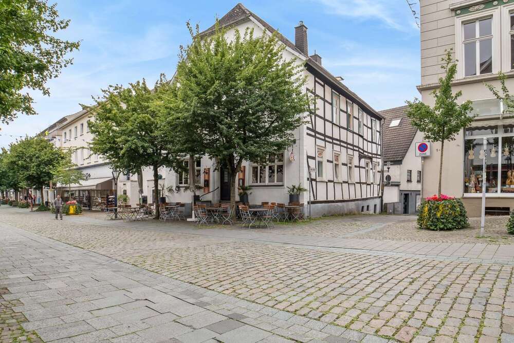 Thumbnail-Haus zum Kaufen in Arnsberg 443.000,00 € 224 m²