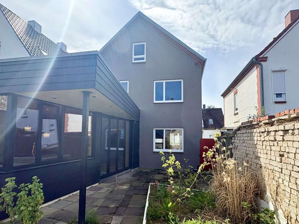 Thumbnail-Haus zum Kaufen in Lübeck 519.000,00 € 140.69 m²