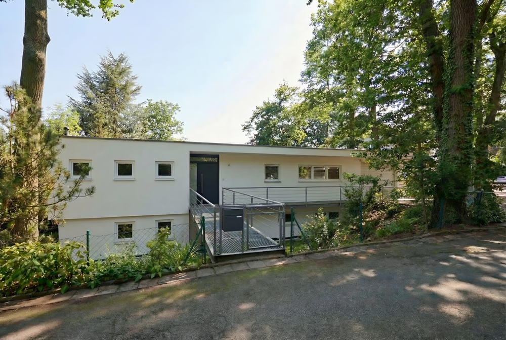 Thumbnail-Haus zum Kaufen in Dreieich 1.460.000,00 € 208 m²