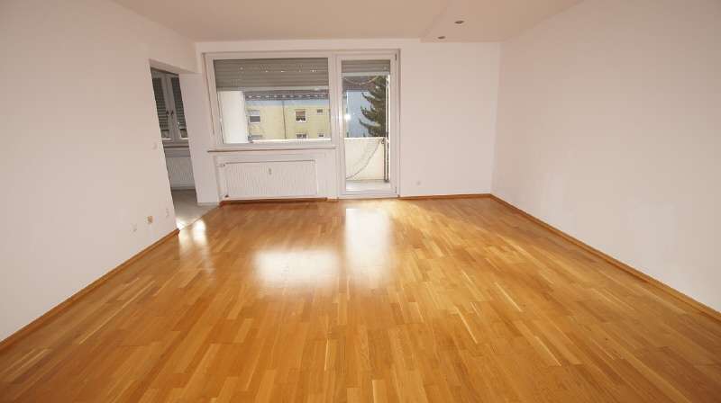 Thumbnail-Wohnung zum Mieten in Straubing 750,00 € 87.81 m²