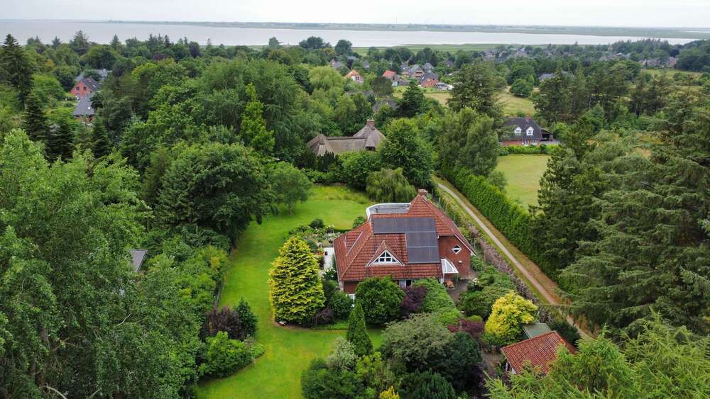 Thumbnail-Haus zum Kaufen in Husum-Schobüll 1.375.000,00 € 239 m²