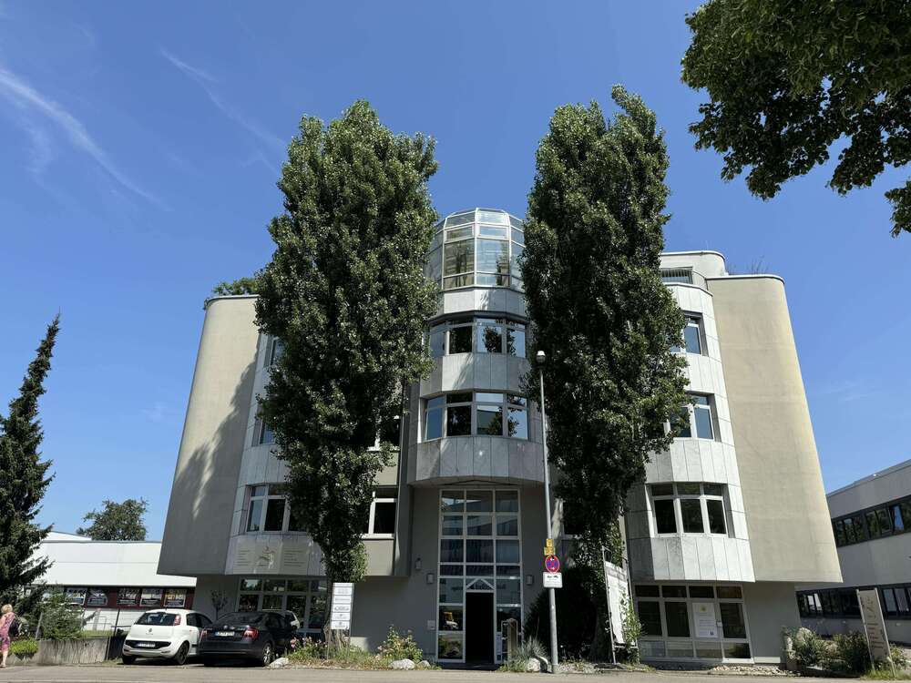 Thumbnail-Büro in Leinfelden-Echterdingen 3.300,00 € 330 m²