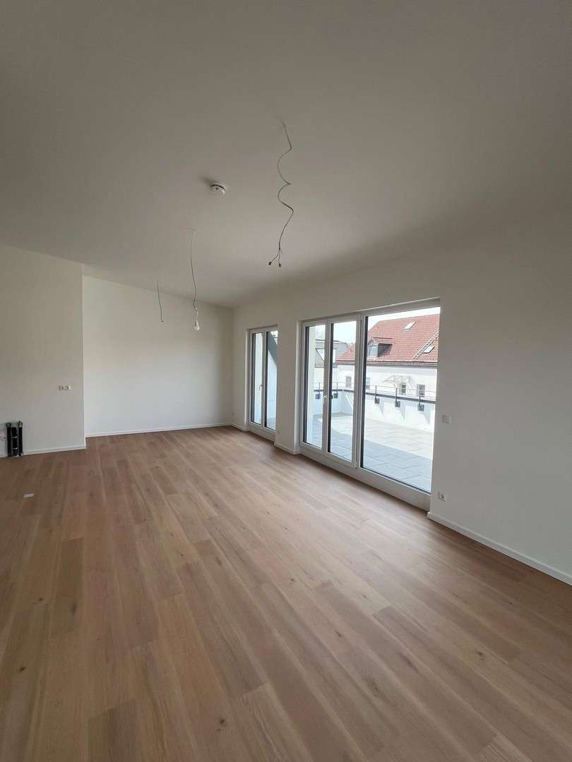 Thumbnail-Wohnung zum Mieten in Germering 2.050,00 € 94 m²