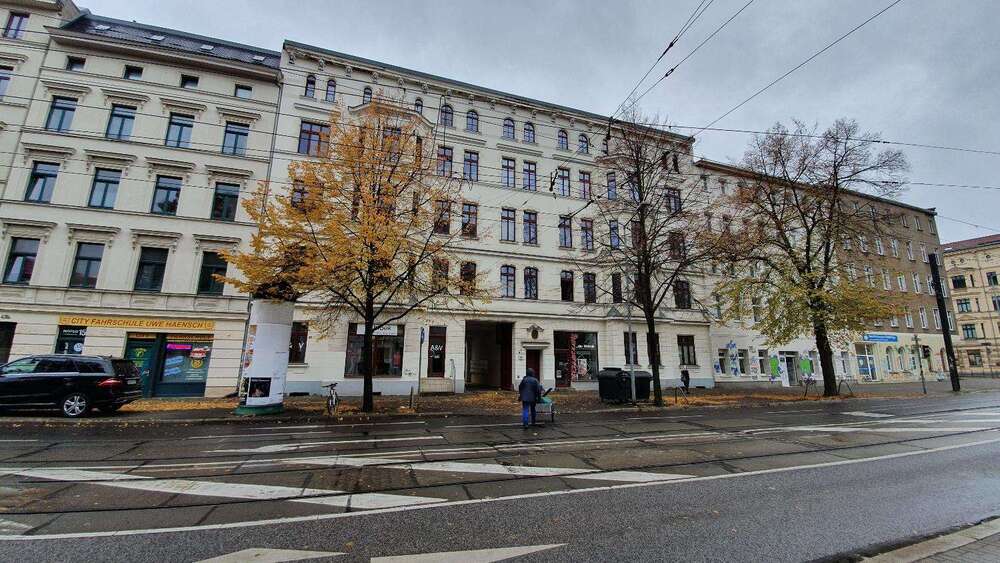 Thumbnail-Wohnung zum Kaufen in Magdeburg 108.000,00 € 65.67 m²