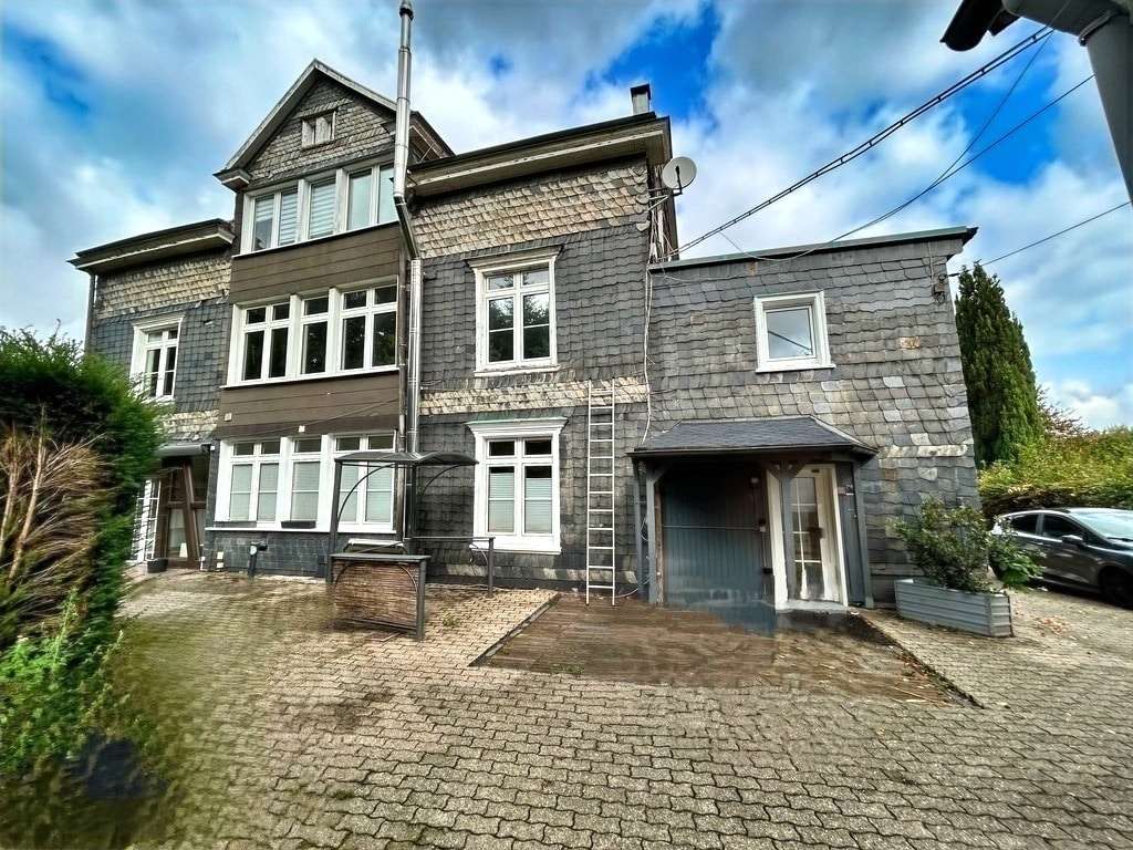 Thumbnail-Haus zum Kaufen in Wermelskirchen 785.000,00 € 400 m²