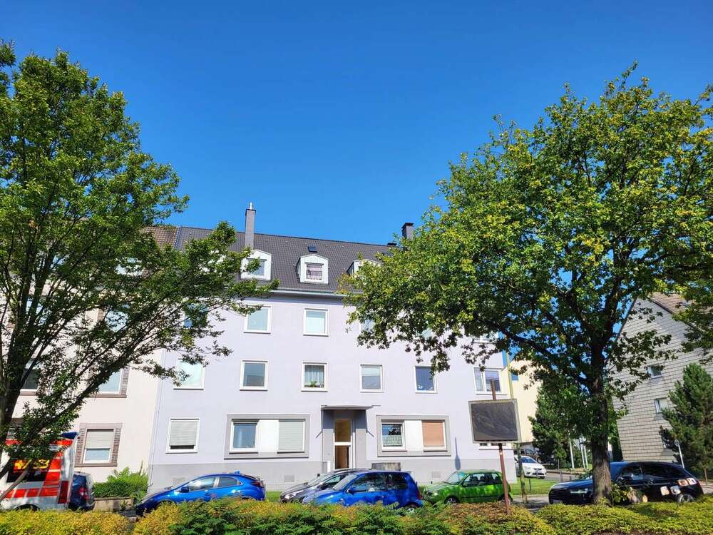 Thumbnail-Wohnung zum Kaufen in Essen 175.000,00 € 82.67 m²