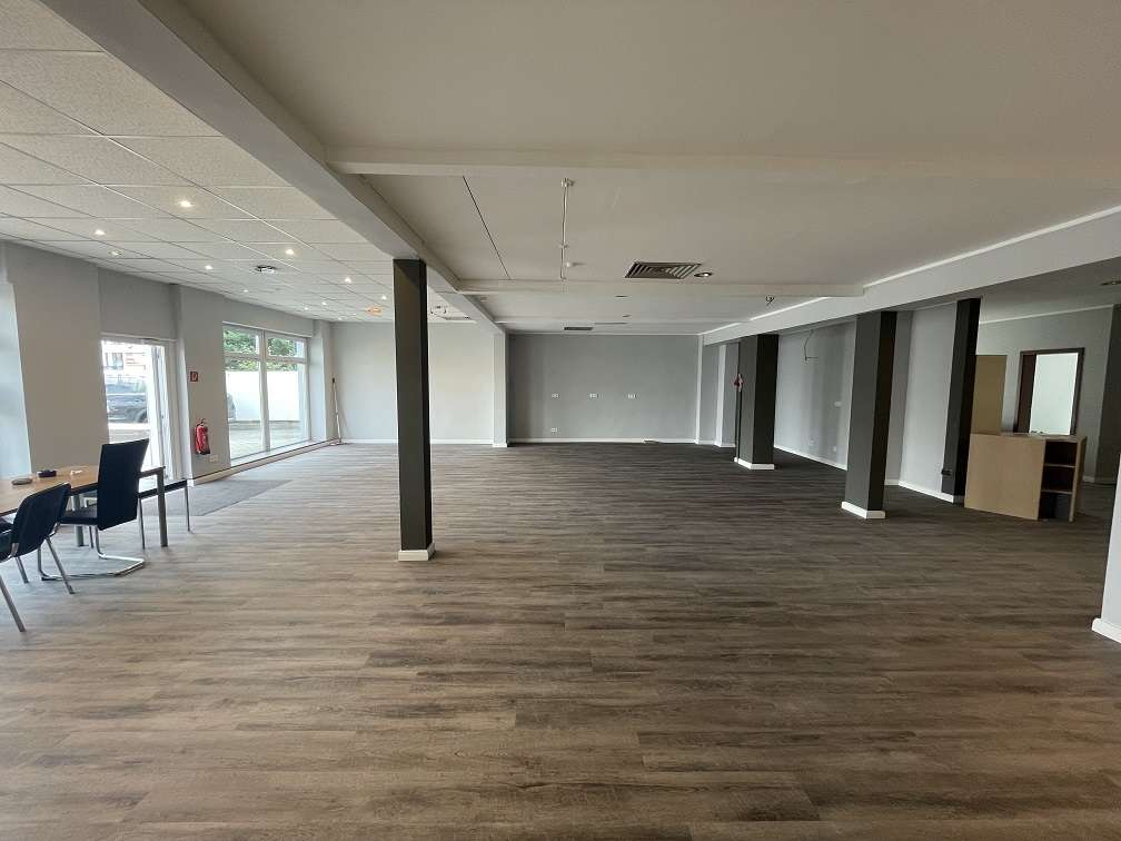 Thumbnail-Einzelhandel in Pinneberg 3.800,00 € 180 m²